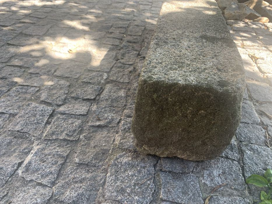 Banco de granito