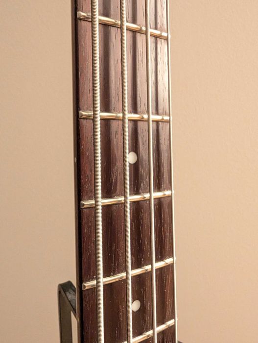Gitara basowa Ibanez SR300EB