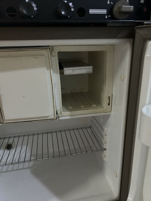 Lódowka kempingowa electrolux 12V/220V/gaz przyczepa kamper