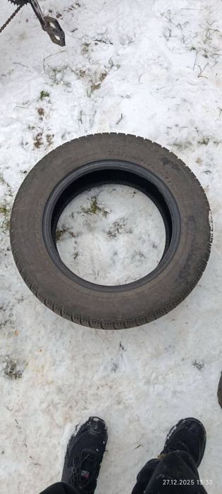 Хорошая зимняя резина R15 195/65 б/у