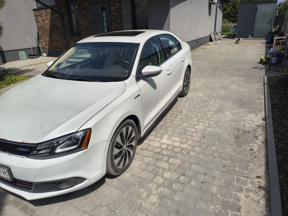Volkswagen Jetta hybrid  2013