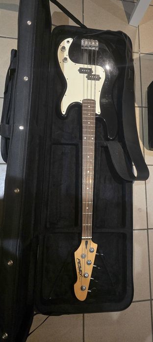 gitara basowa Peavey Milestone II, bass