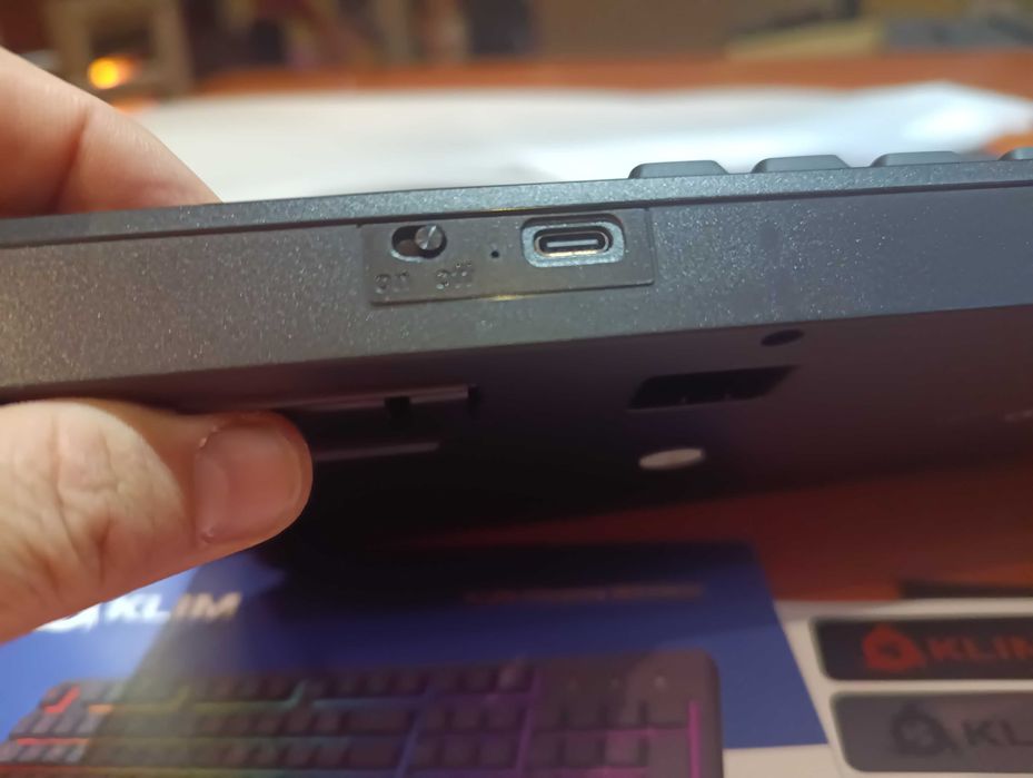 Teclado wireless Klim Chroma novo - Alemão