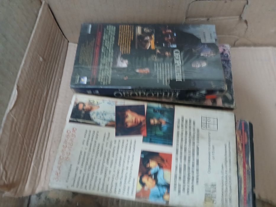 Відеомагнітофон робочий касетний.200 грн