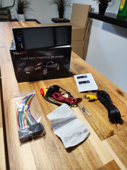 Radio 1 din com ecrã + kit marcha atrás novo