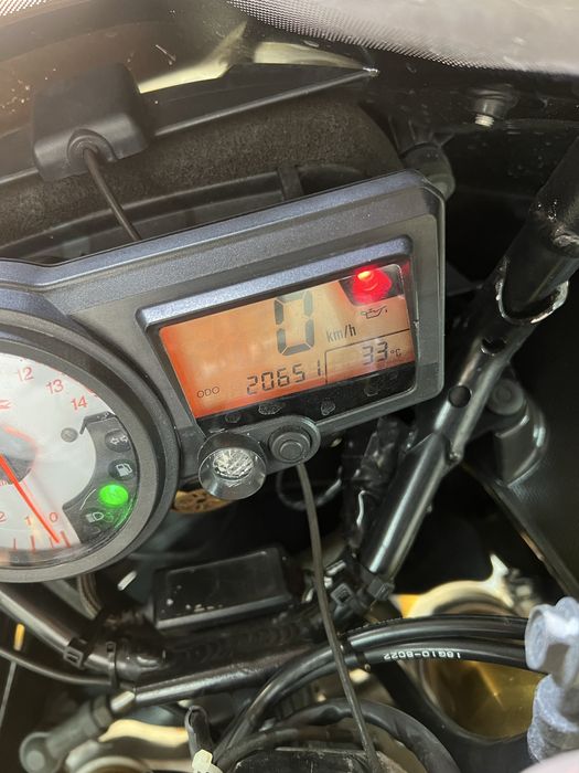 Японський мотоцикл suzuki GSXR 1000 з Японії розмитнений оригінальний пробіг!