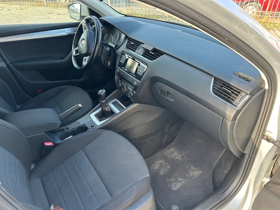 Автомобіль шкода октавія