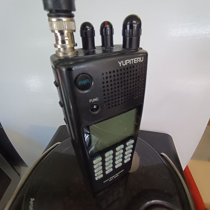 Skaner radiowy MVT -9000