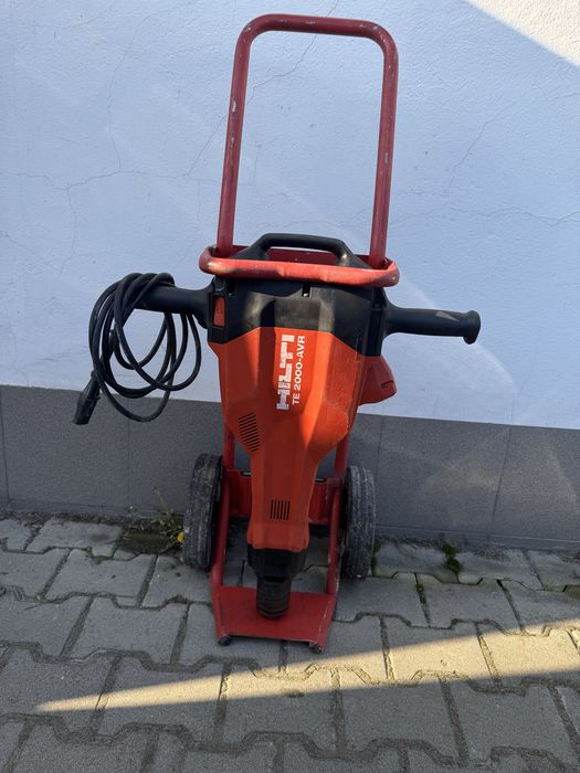 Mlot Hilti TE 2000 AVR na wózku używany sprawny