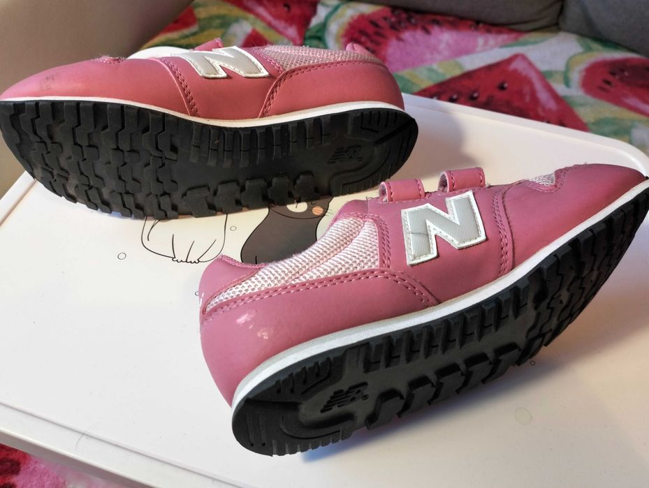 różowe dziewczęce sneakersy New Balance 500 r. 32