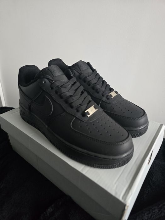AirForce 1 07 Nowe czarne rozmiar 41