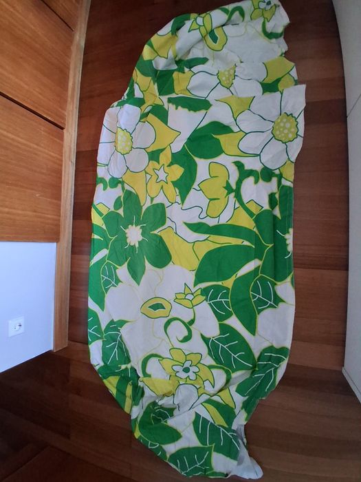 Capas para Sofá KLIPPAN IKEA -  3 Capas: (2 Vermelhas + 1 Floral)