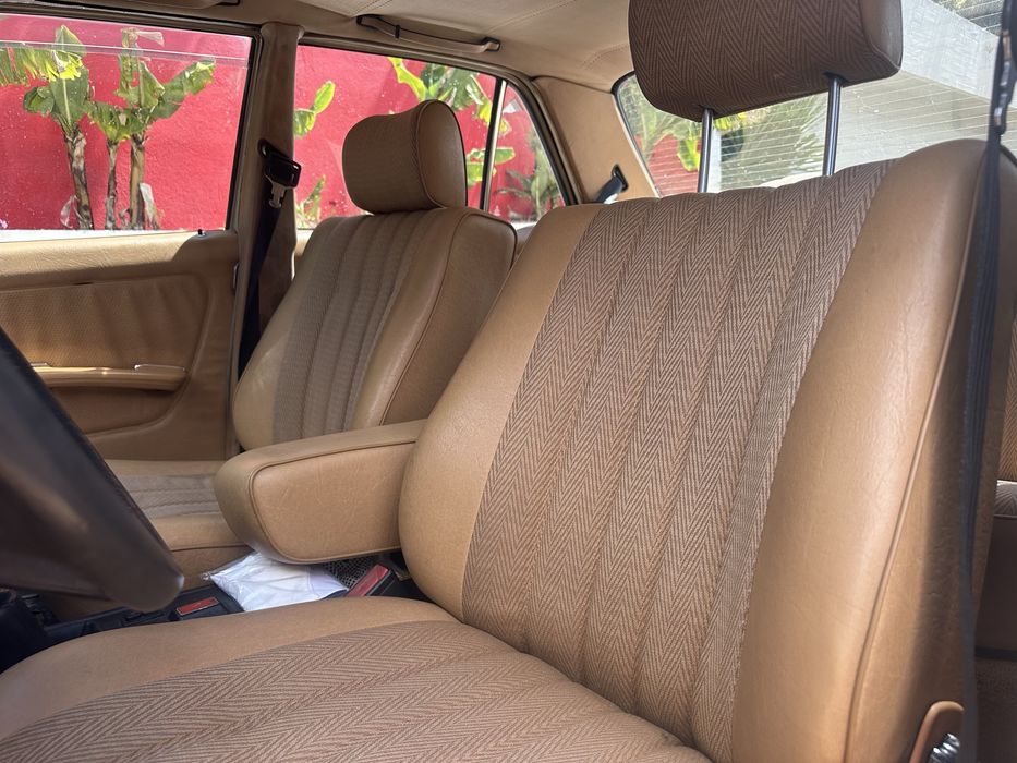 mercedes 300D  w123 1982
