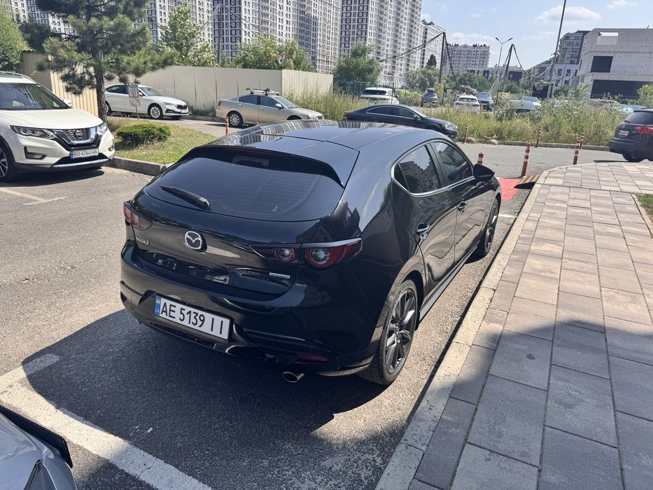 Мазда 3 2022 року
