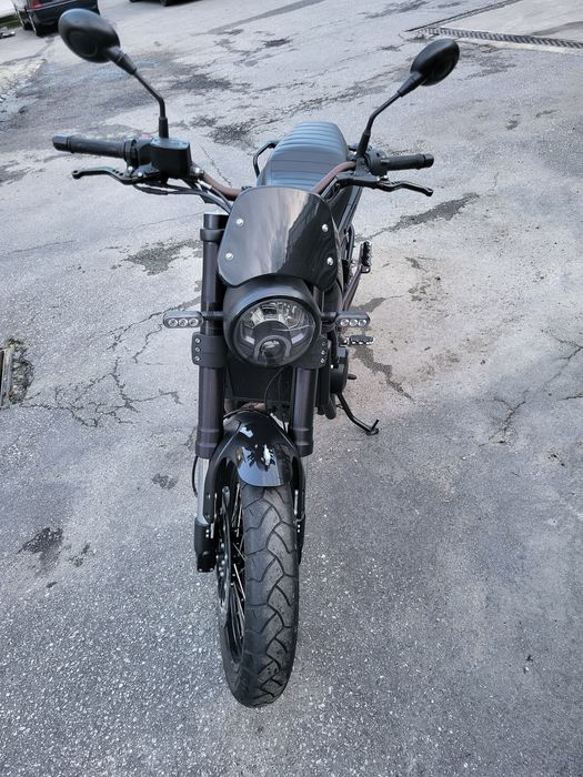 Benelli Leoncino Trail