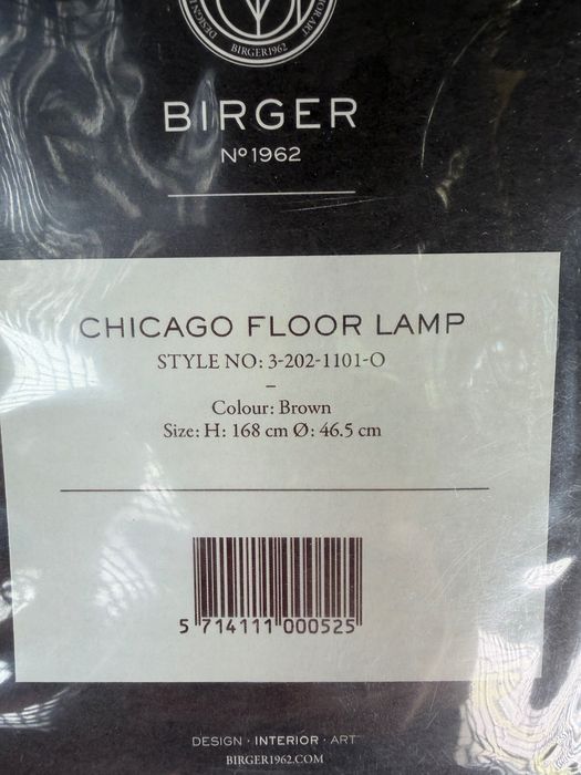 Malene Birger dla Birger1962 – Chicago Floor Lamp | Designerska lampa podłogowa z marmurową podstawą