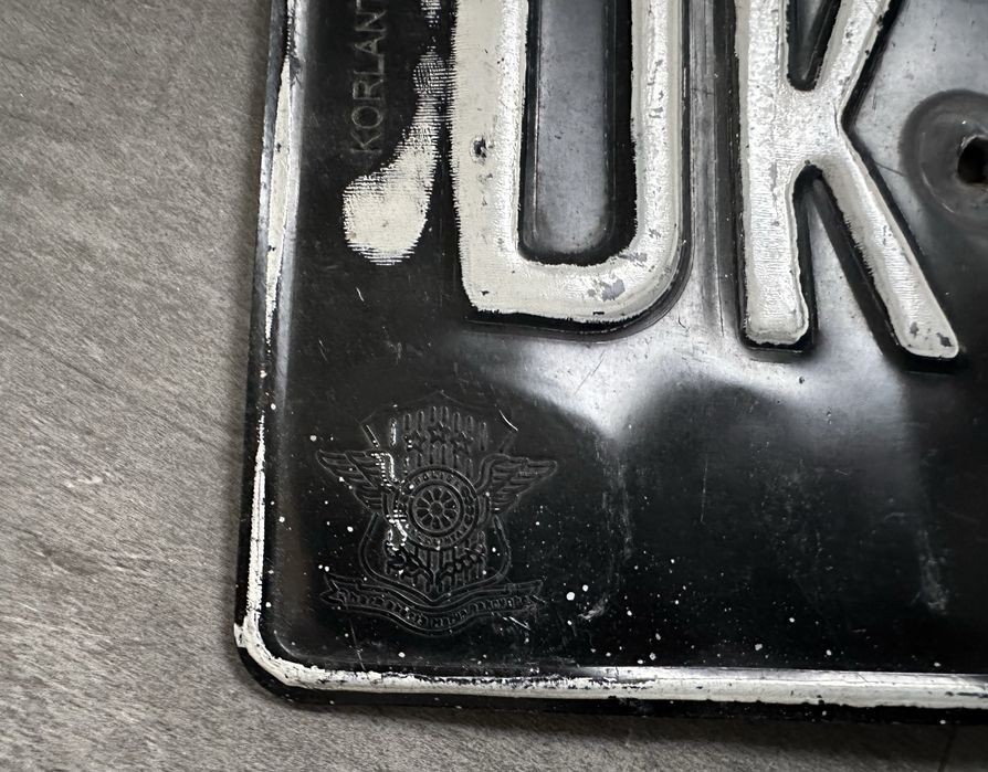 Oryginalna tablica rejestracyjna Indonezja Bali dla kolekcjonera auto