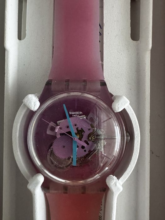 Годинник SWATCH SUOK151