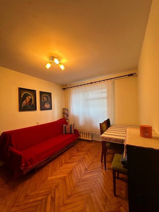 Продам 4кімнатну квартиру  у м.Шептицький