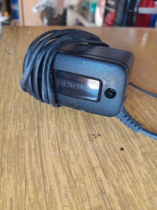 Ładowarki do telefonów 220V