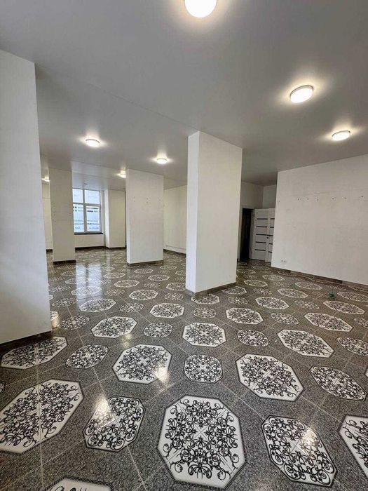 Продаж комерційного приміщення 95м2 вул. Антонича Сихівський район