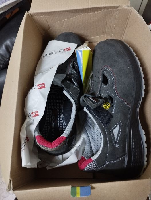 Sapato biqueira de aço NOVO