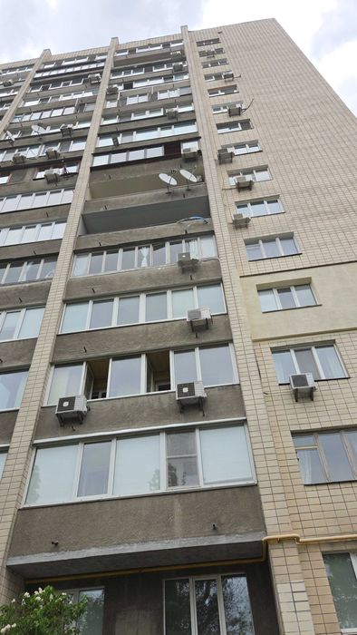 Продаж двокімнатної вул. Флоренції 5