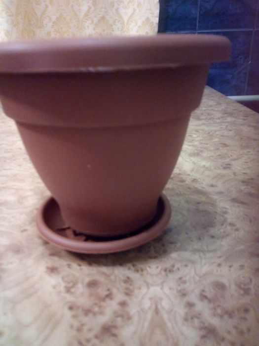 Горшок для растений новый
