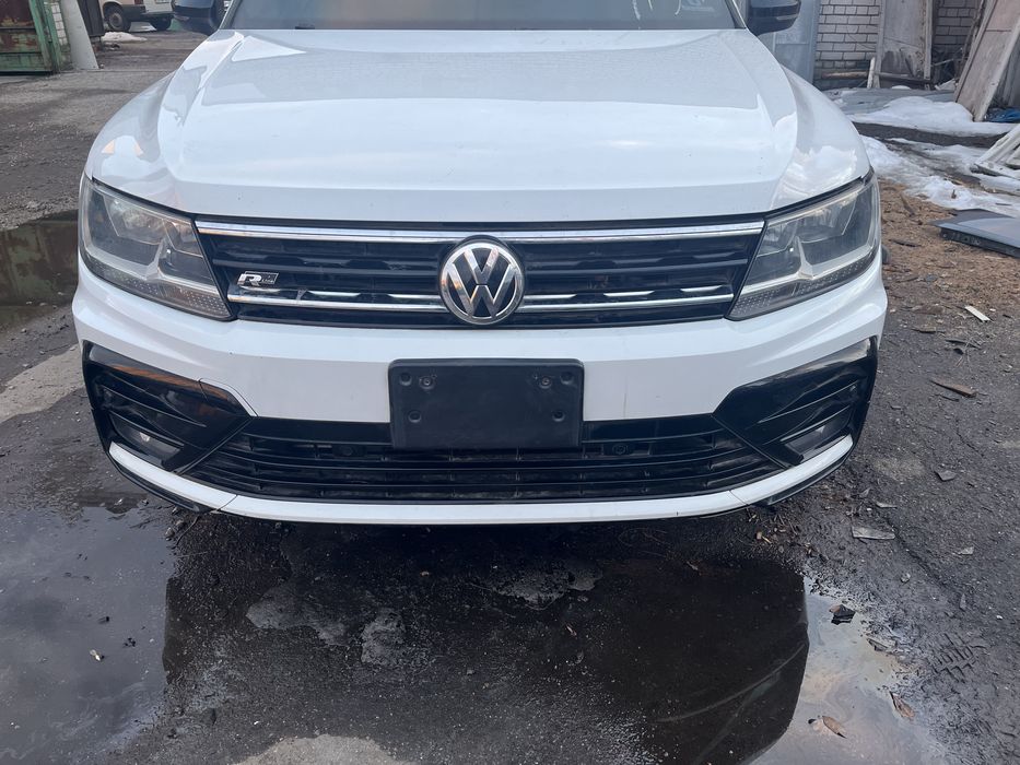 Передний бампер задний решетка радиаторов tiguan r-line 2018 allspace