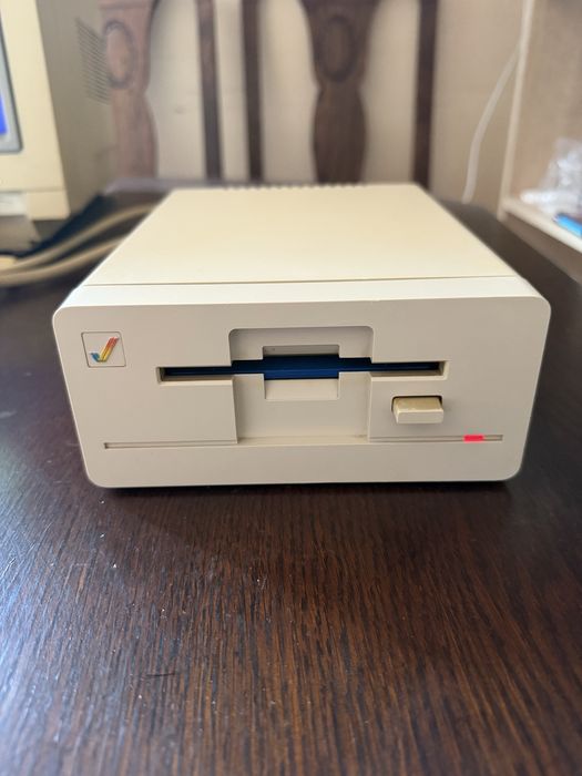 Stacja dyskow Amiga 1010 - sprawna