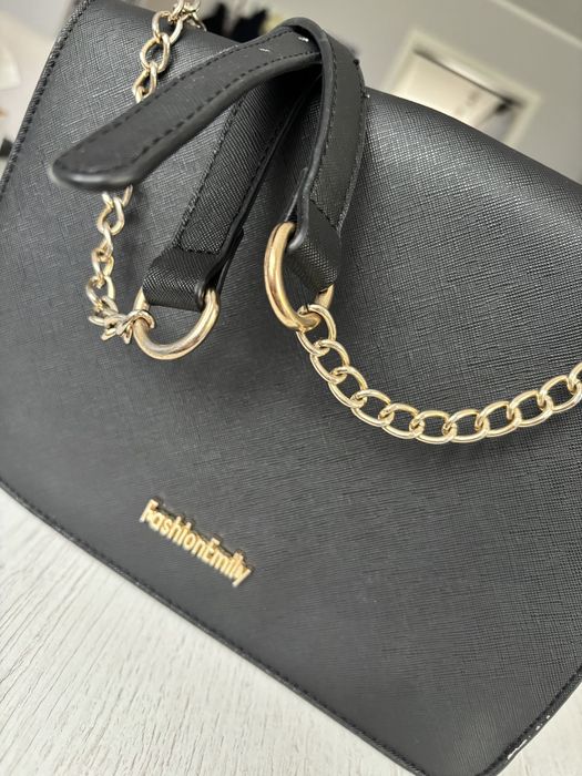Elegancka  damska czarna torebka