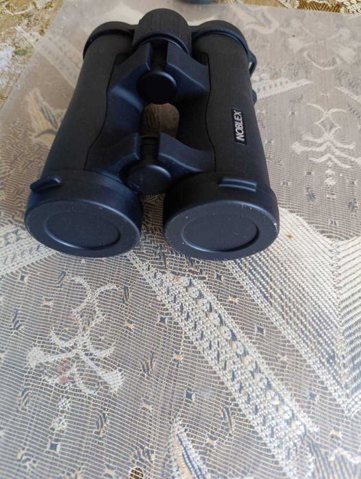 Бинокль Noblex NF 10x42