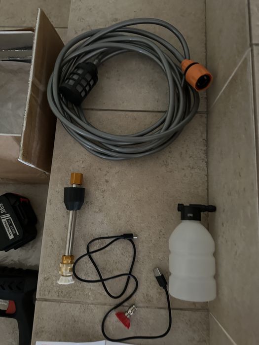 Pistola bateria de pressão para lavar carros, muros, etc