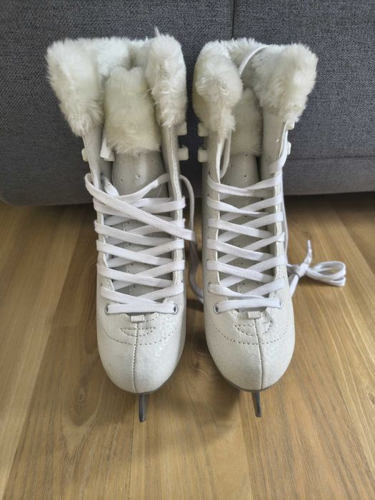 Łyżwy figurowe damskie