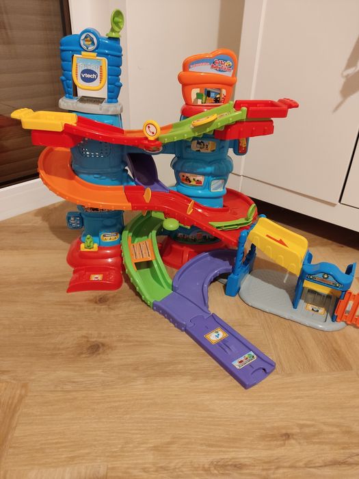 Stacja policyjna Tut Tut Vtech