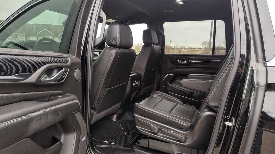 2022   GMC  Yukon
