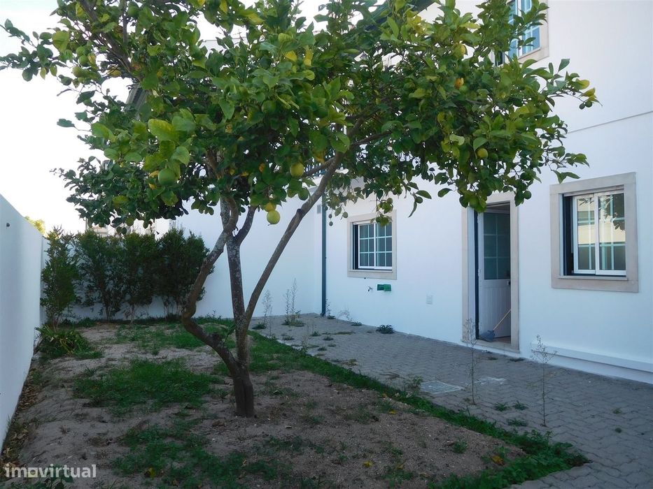 Moradia T3 / Condomínio Fechado / Marinha Grande
