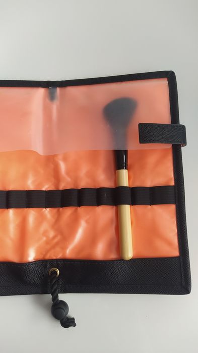 Etui do pędzli Oriflame