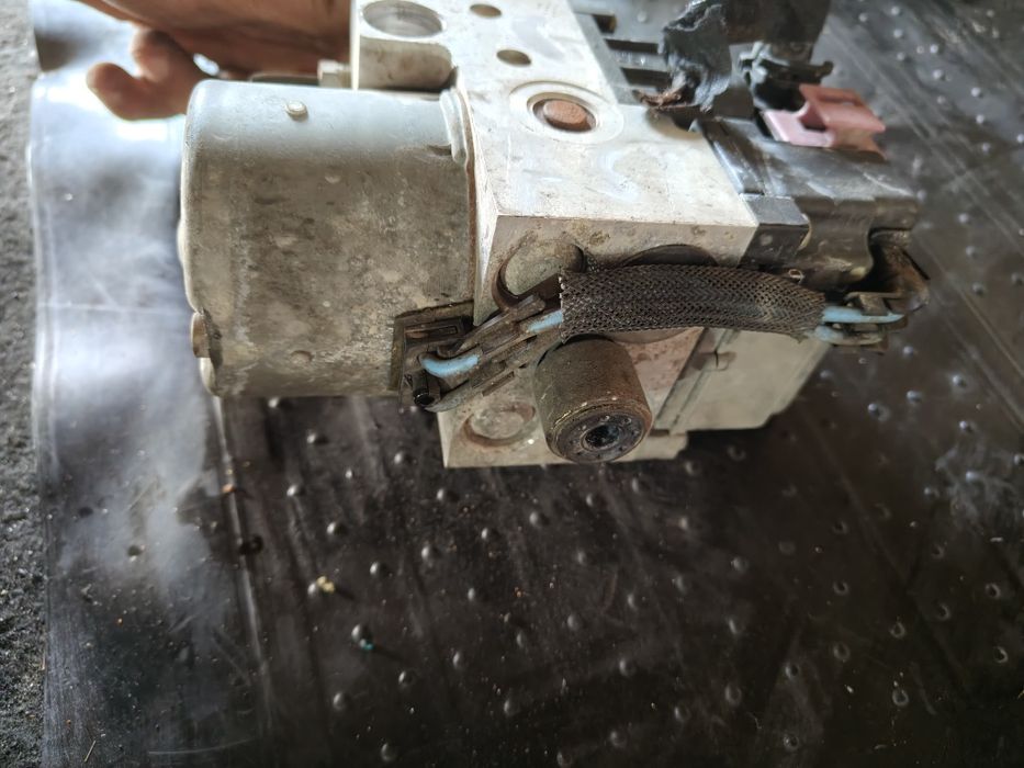 Pompa hamulcowa ABS serwo opel astra g