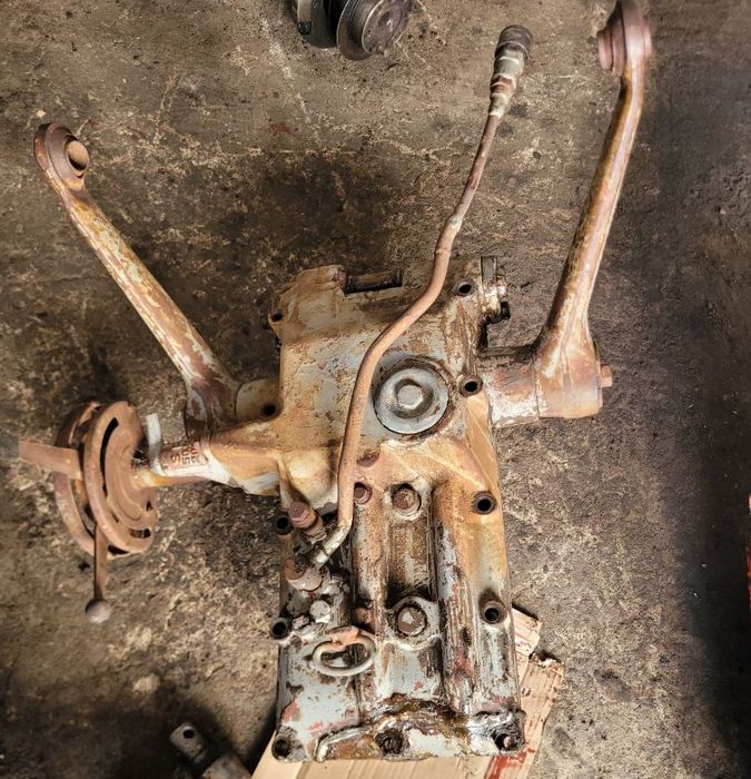 Podnośnik Ursus C360,na części