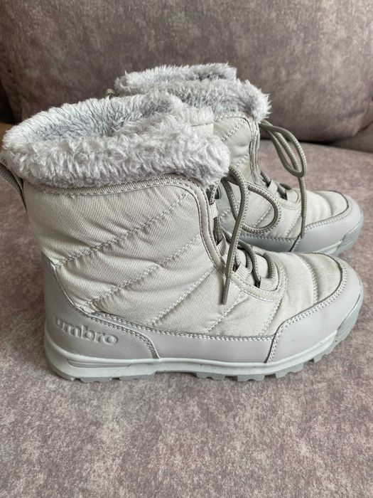 Buty młodzieżowe Umbro Nolla rozm.36