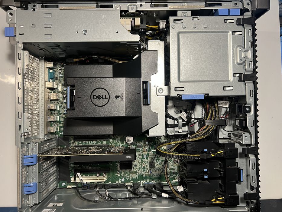 Робоча станція Dell 5820 Xeon W-2123