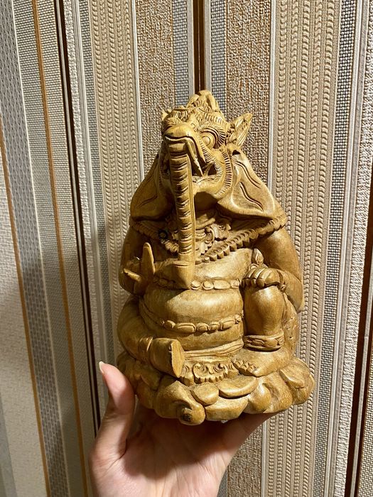 Статэтка бог Ганеш, божество, Ганапати, сандаловое дерево