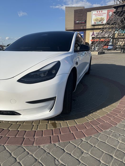 Tesla Model 3 2022 VIN 5YJ3E1EA7PF419724 фото оголошення 2 з 8