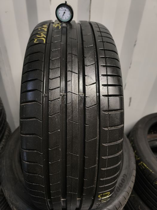 Opona Pirelli 255/40/21 pojedynka