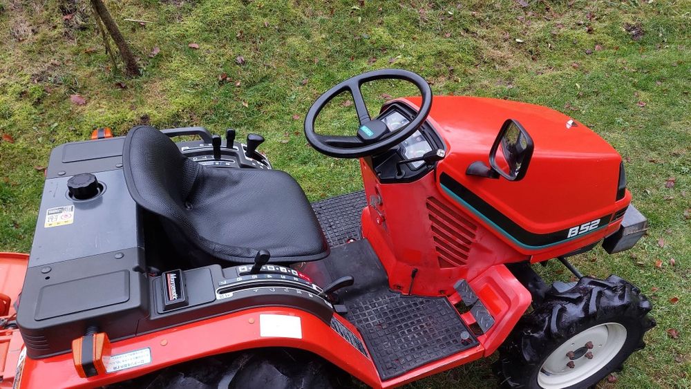 Mini Traktorek Japoński Kubota B52 4x4 15KM (nie Iseki Yanmar)