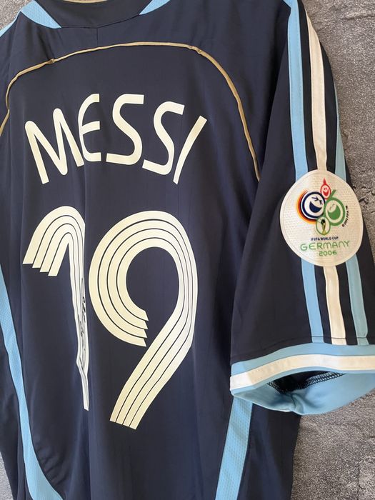 Футболка Збірна Аргентини Мессі ЧС 06 (з підписом) Argentina Messi 19