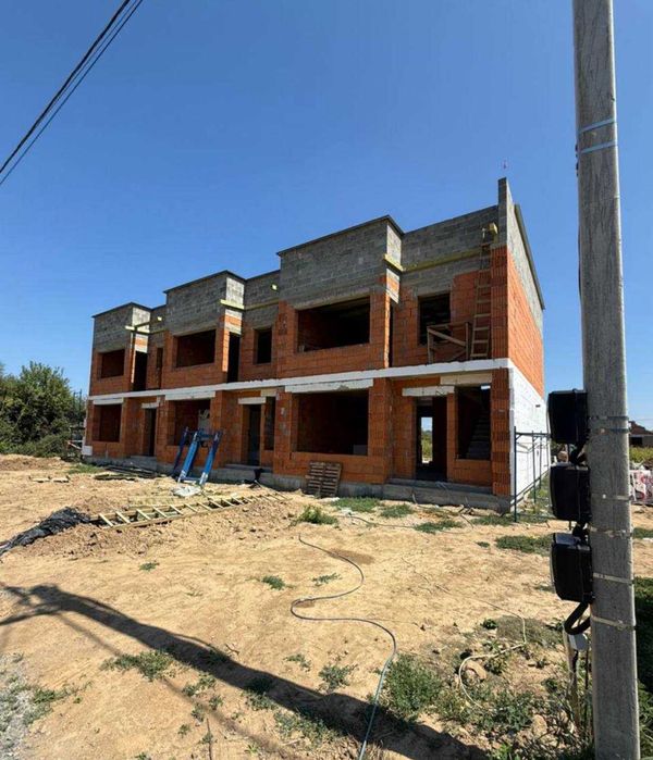 Продаж котеджу площею 122 м², 3 сотки землі