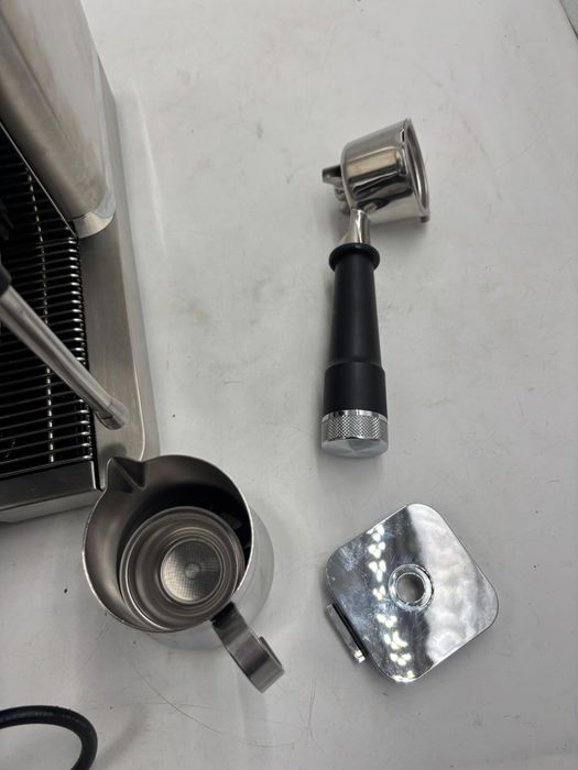 Ekspres do kawy De Longhi EC 9355