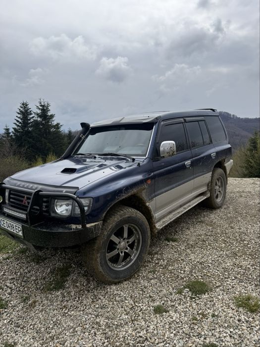 Mitsubishi Pajero 2